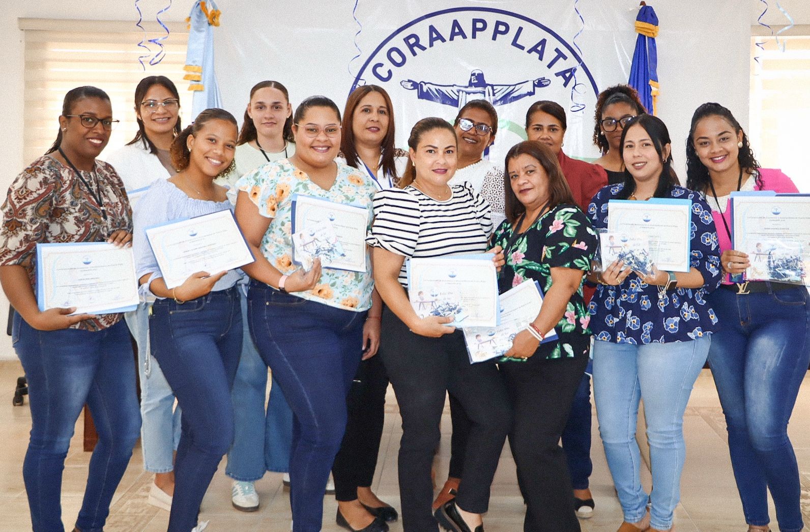 CORAAPPLATA agasaja a secretarias en el Día de la Secretaria