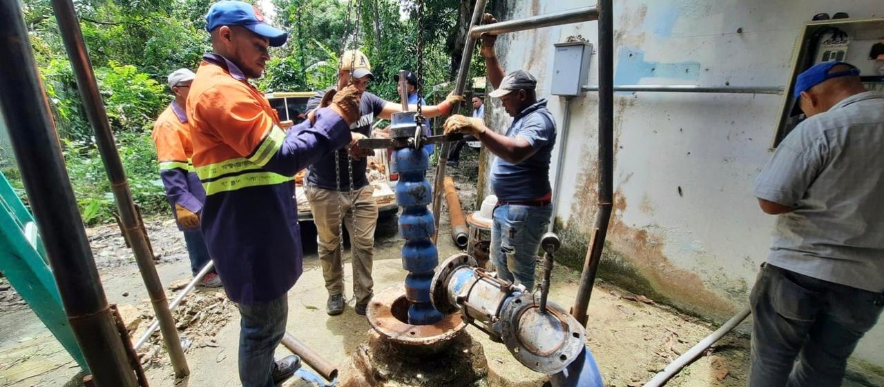 Brigada instala equipo